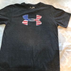Boys Under Armour Tee shirt